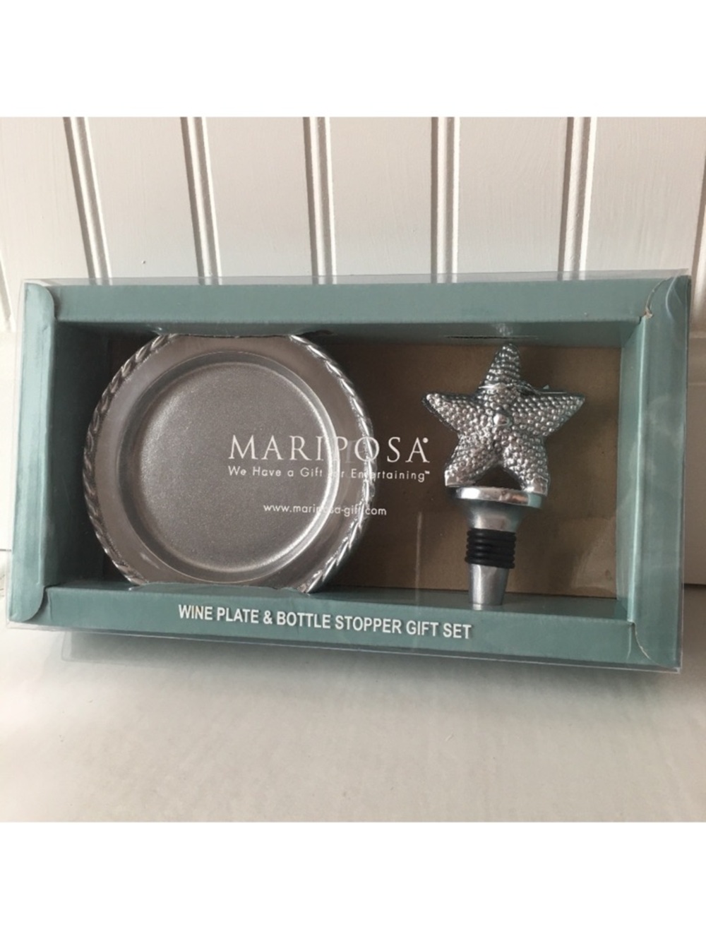Mariposa Silver Star Wine Plate & Bottle Stopper Set